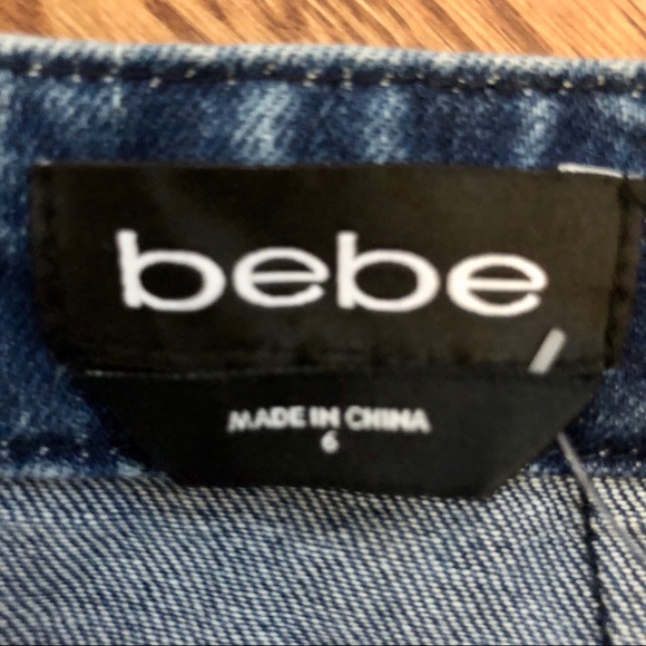 Bebe Frayed Edge Miniskirt Size 6 NWT - Picture 4 of 5